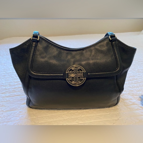 Tory Burch Handbags - Tory Burch Purse